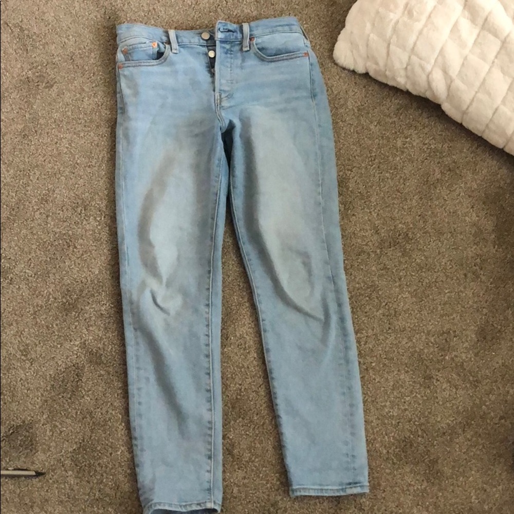 Levi’s wedgie light wash denim jeans
